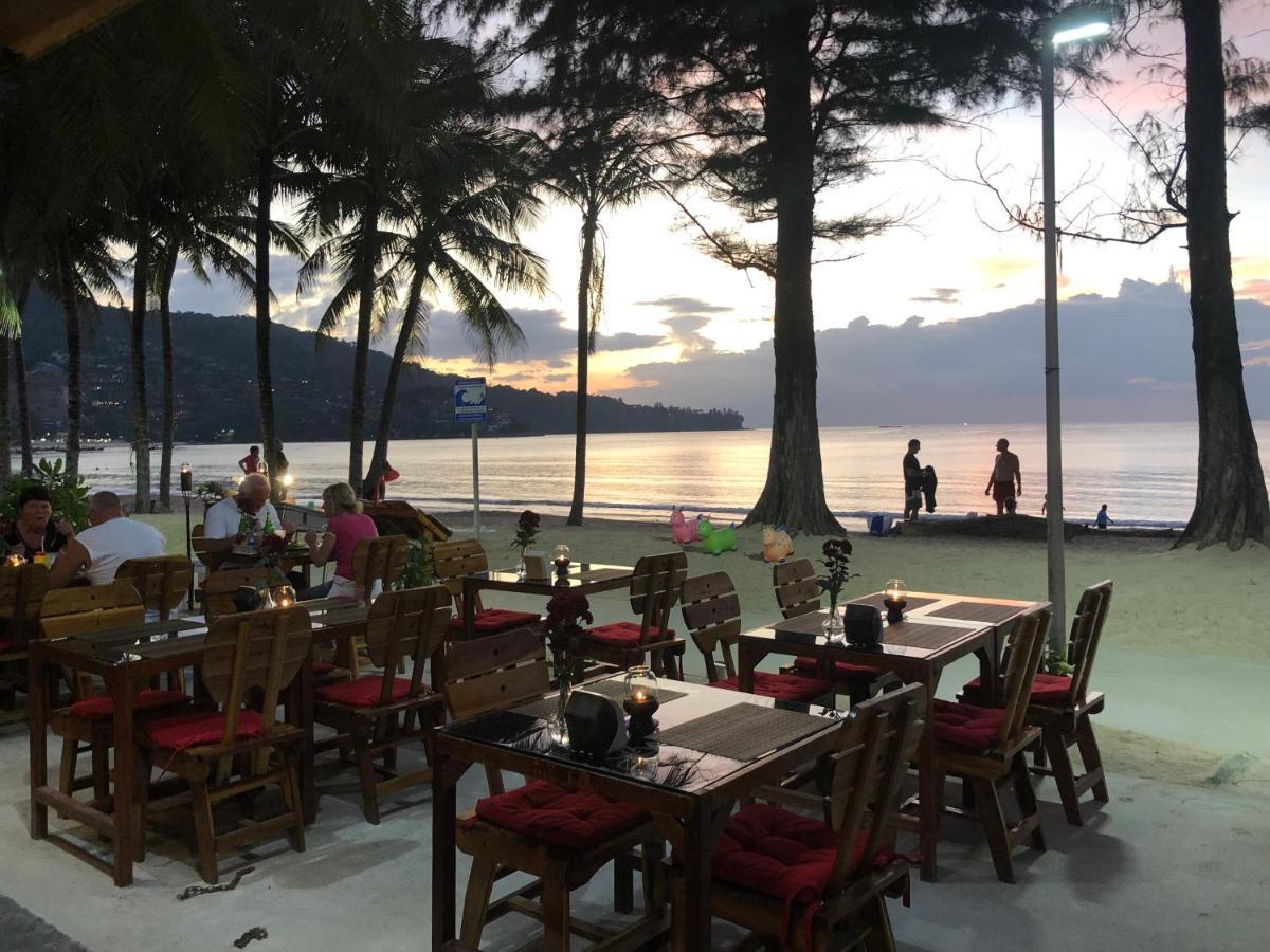 Deng'S Kamala Beach Guesthouse Exteriör bild