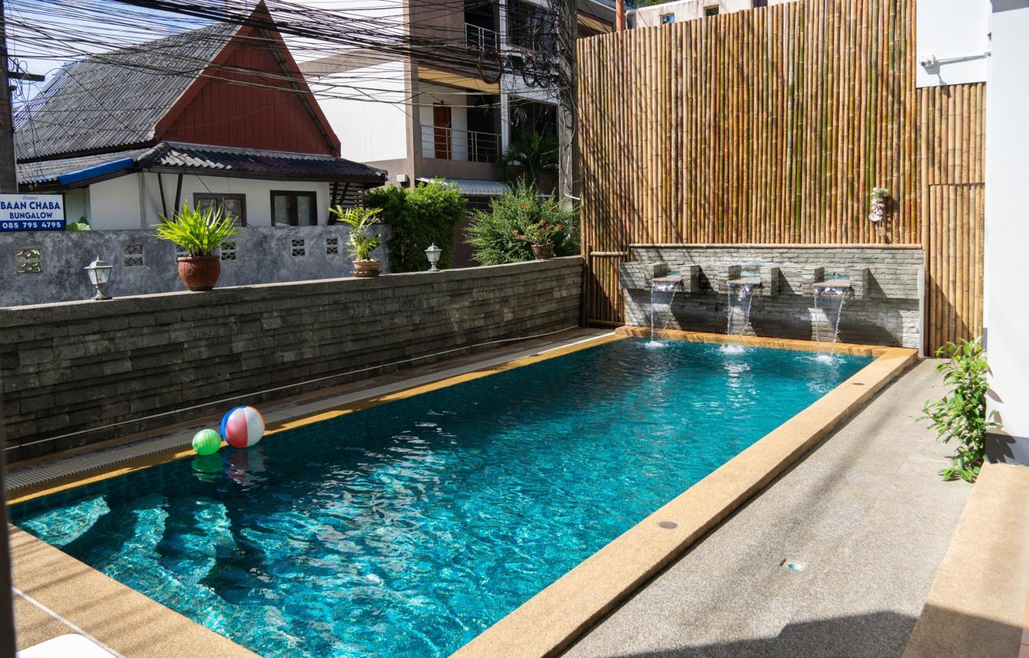 Deng'S Kamala Beach Guesthouse Exteriör bild